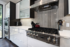 Livingstone Kitchen completed with Wooden White Bolder Stone Panel Backsplash
